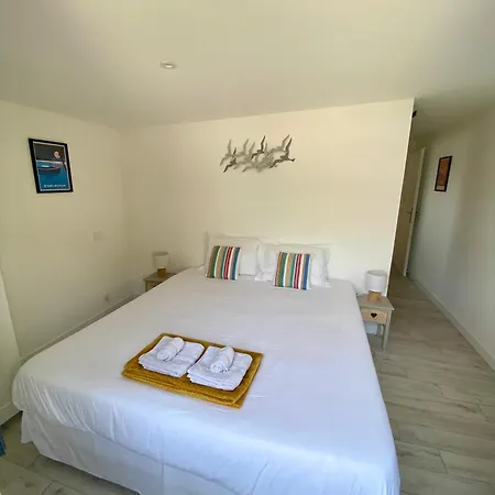 Oustal Magnolia לינה וארוחת בוקר גוז'אן-מסטרה